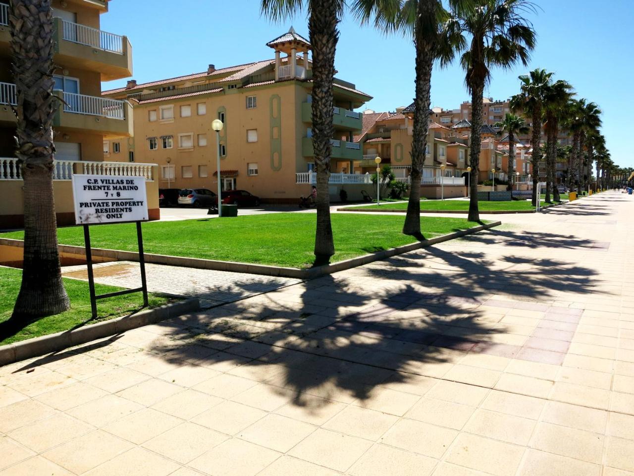Rentyplus 251 Villa Frente Marino La Manga del Mar Menor Luaran gambar